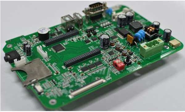 什么是超級電容？超級電容器的原理及特點是什么